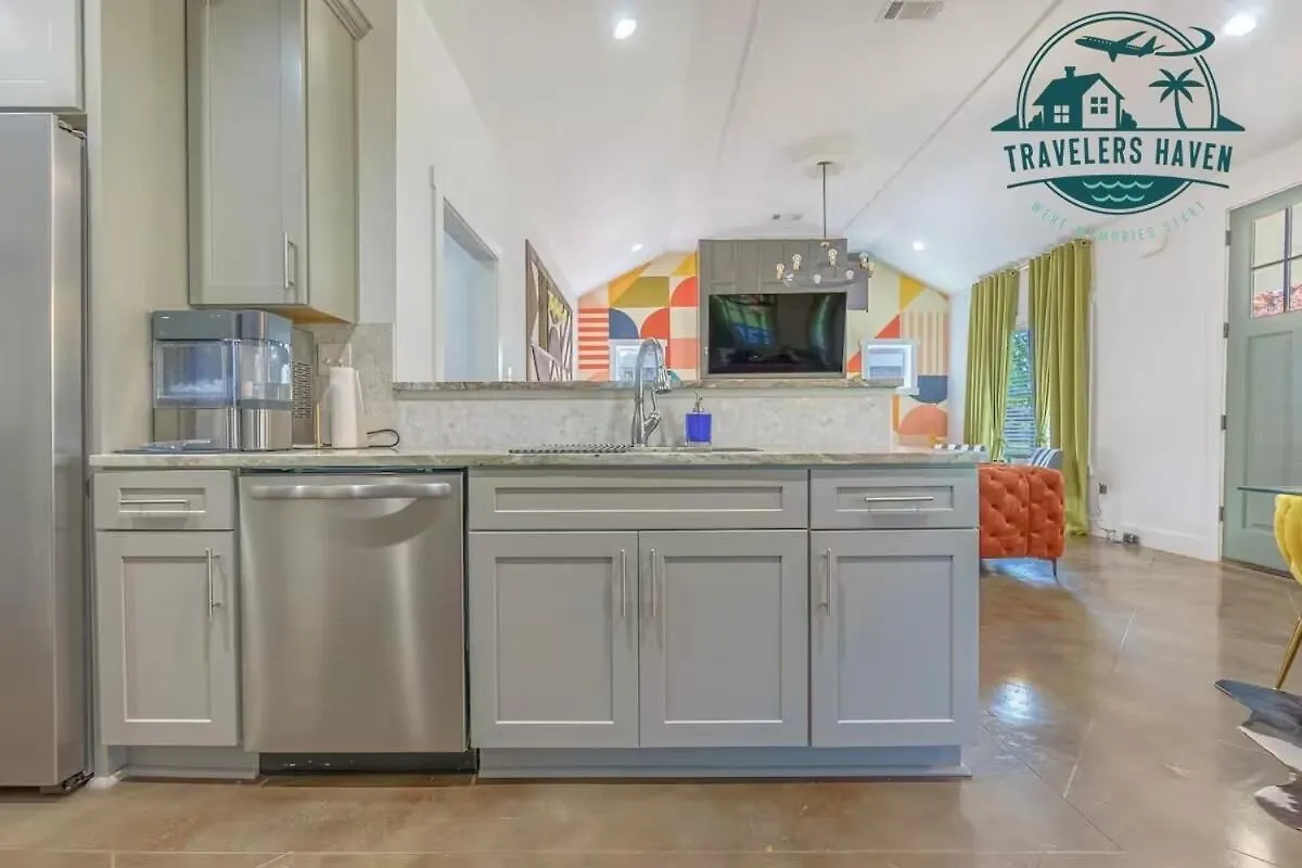 Villa 10 Mins To Downtown- Family Pet Friendly Haus In Midtown Memphis 0*,  Stati Uniti